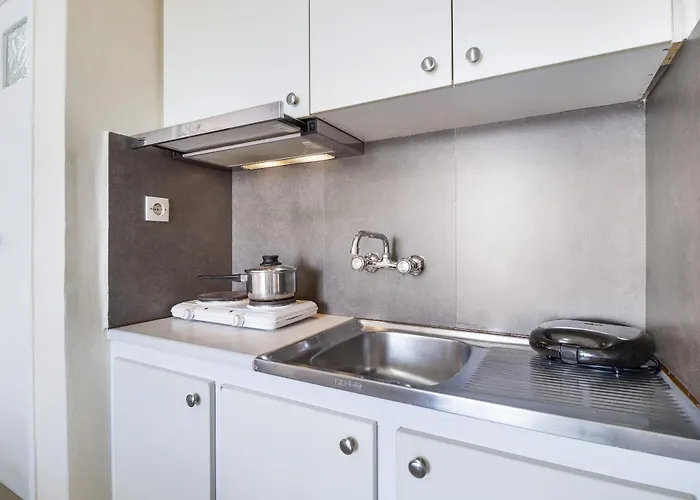 아파트 Tasoula With Sea View 6 *