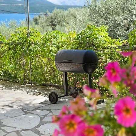 Tasoula With Sea View 6 * Nikiana